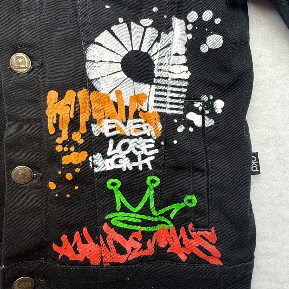Akademiks Jean Jacket Black Y2K Graffiti Denim Jacket Street Size L 14/16 - Picture 8 of 14